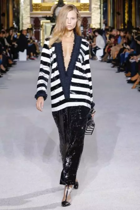 Balmain na-enye Luxe Monochrome maka oge opupu ihe ubi 2018