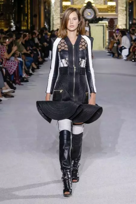 Balmain 2018-ci ilin Baharı üçün Lüks Monoxrom təklif edir