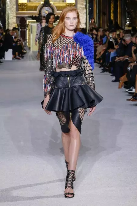 Balmain 2018-ci ilin Baharı üçün Lüks Monoxrom təklif edir