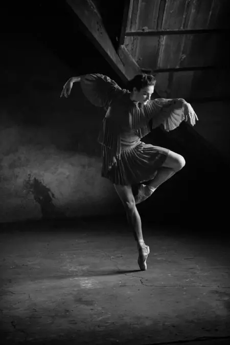 Piter Lindbergning Nyu-Yorkdagi ajoyib balet portretlarini ko'ring