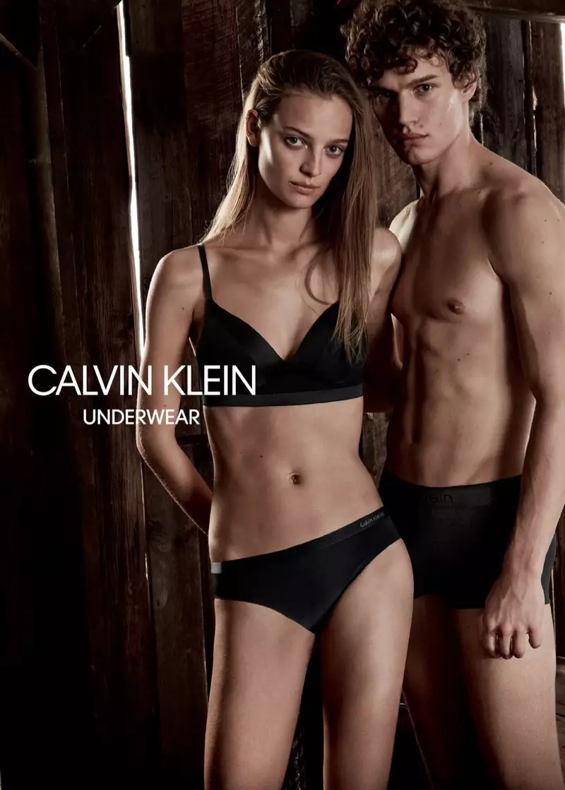 Ine Neefs e Timo Baumann sono i protagonisti della campagna primavera-estate 2018 di Calvin Klein Underwear