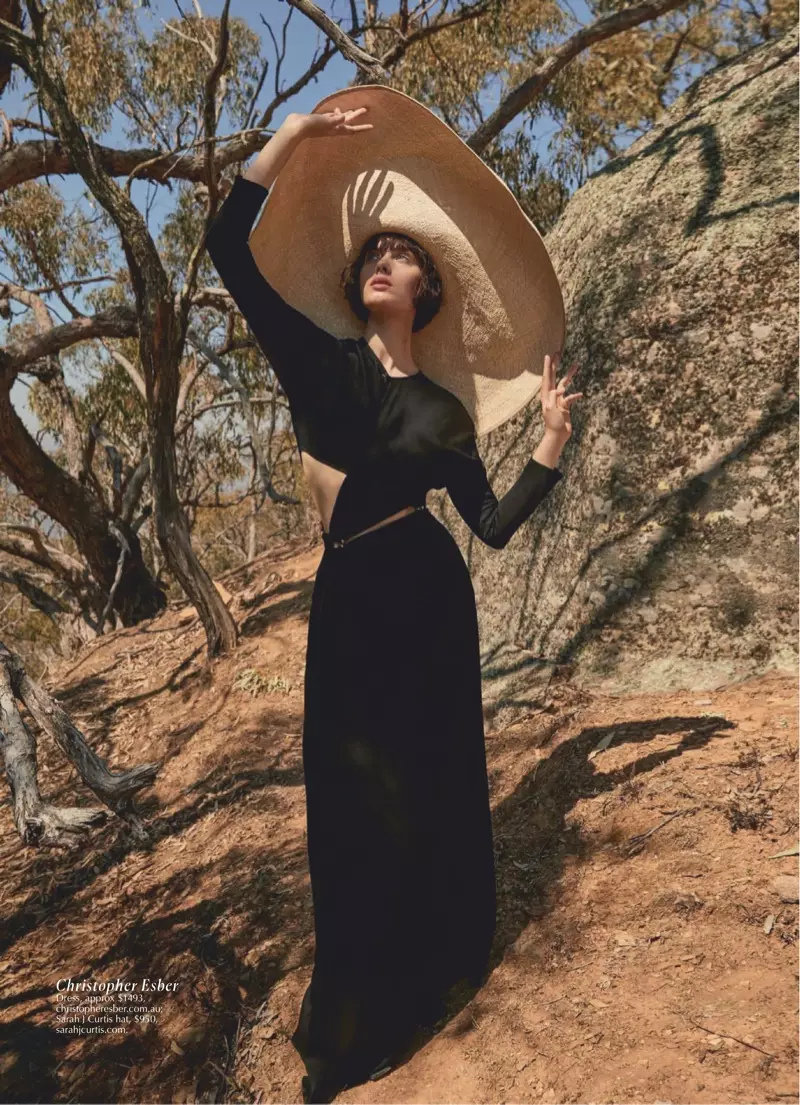 Emma Boyd poserer i romantisk stil for Marie Claire Australia