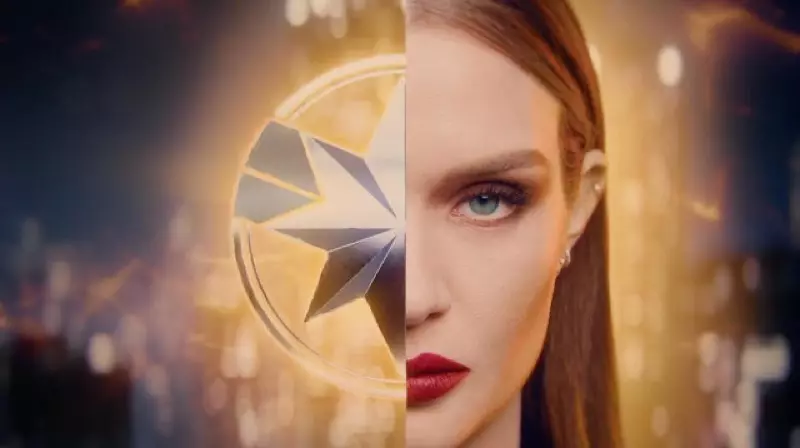 Marvel x Maybelline मोहीम चित्रपटात Josephine Skriver ची भूमिका आहे.