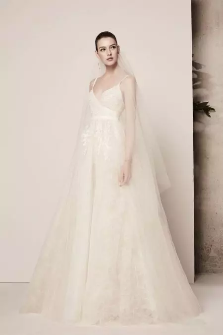 La collection nuptiale printemps 2018 d'Elie Saab est élégante sans effort