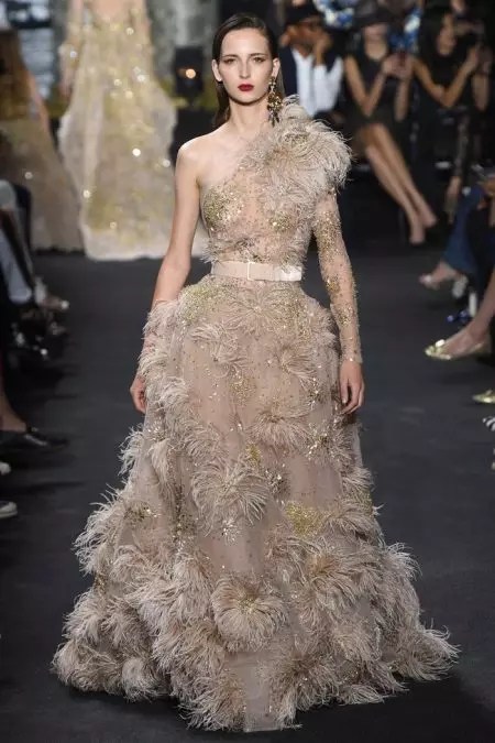 Elie Saab prináša panorámu New Yorku na jeseň Haute Couture