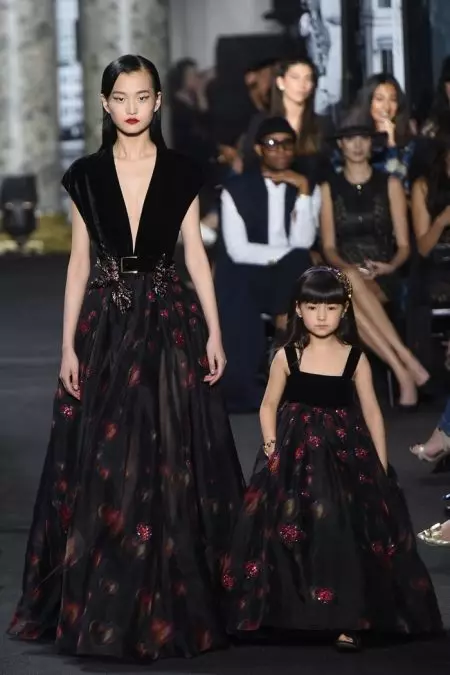 Elie Saab wetara New York Skyline ka ọ daa Haute Couture