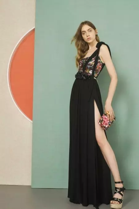 Elie Saab's Resort 2017 ýygyndysy Japanaponiýa gidýär