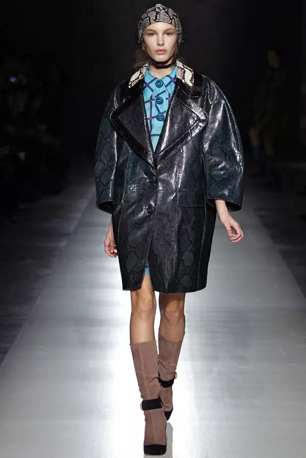 Prada Fall 2011 | Week Fashion Milan