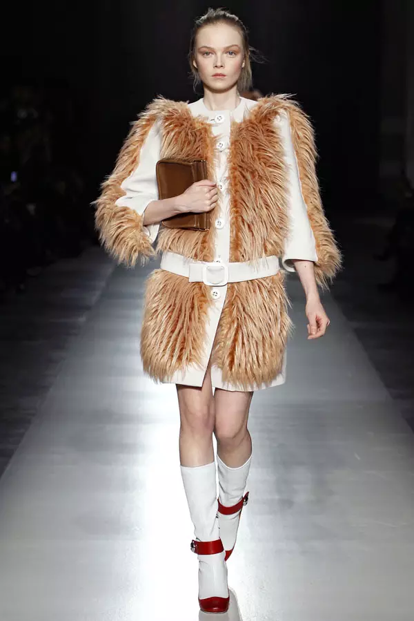 Prada Fall 2011 | มิลานแฟชั่นวีค