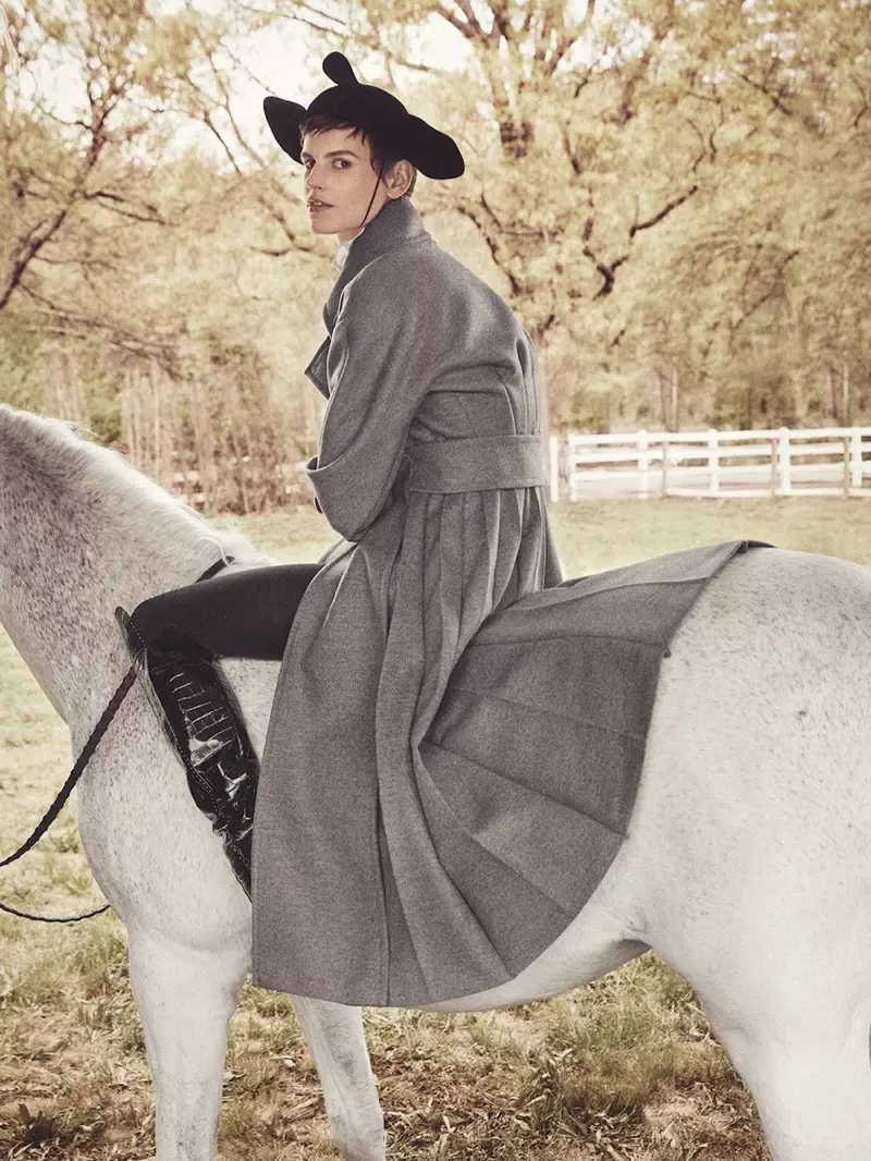 Saskia de Brauw S Moda 2019 Viršelis Equestrian Fashion Editorial