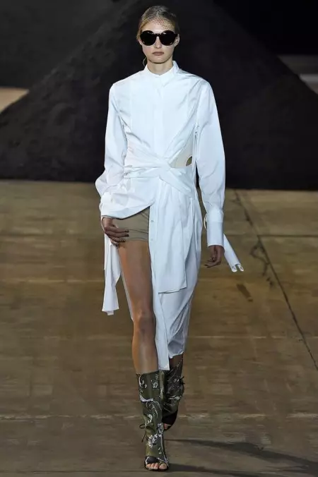 Si Liya Kebede Mibalik sa Iyang Natawhan alang sa 3.1 Phillip Lim's Spring Campaign