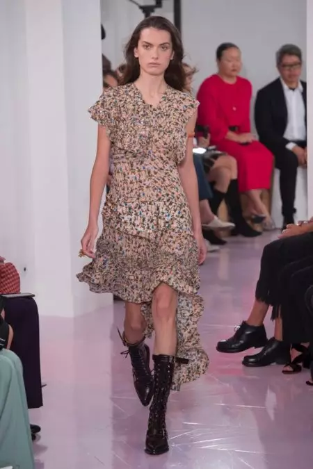 Chloe Apeza Zosintha Zatsopano za Spring 2018