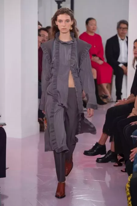 Chloe Anapata Usasisho Mpya wa Spring 2018