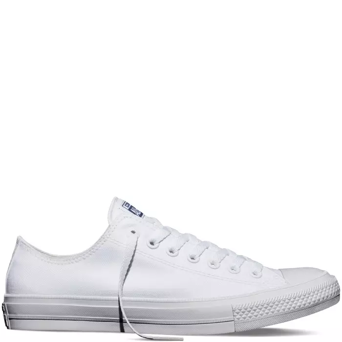 Converse Chuck II Low Top na White dị maka $70.00