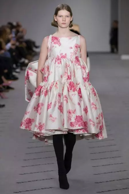 Seachadann Balenciaga Luxe Gan Díom le haghaidh Fall 2017