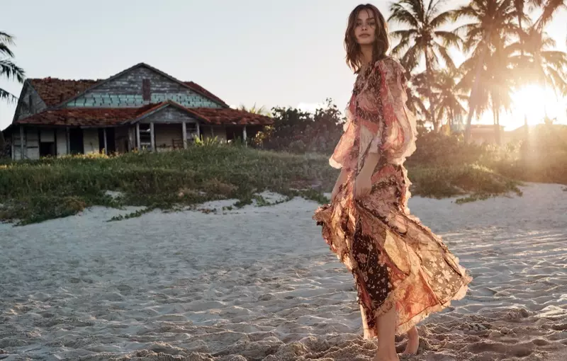 ถ่ายที่ชายหาด Birgit Kos ชูแคมเปญ Zimmermann Summer Swim 2019