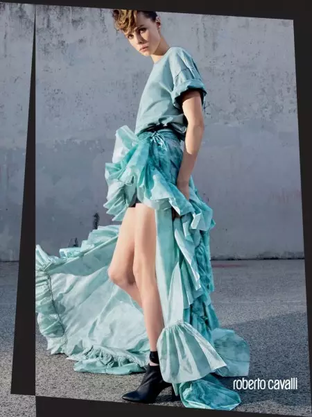 Edie Campbell Boga Sikep Anyar dina Iklan Spring 2016 Roberto Cavalli