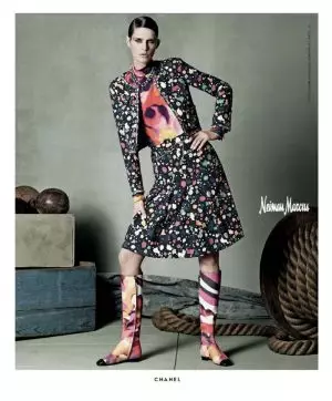 Stella Tennant Stars hauv Neiman Marcus 'Art of Fashion' Kev Sib Tw rau Caij Nplooj Hlav '15