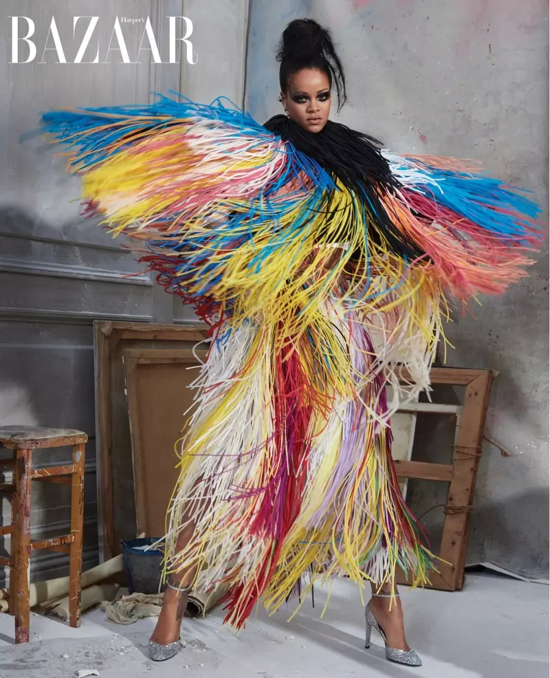 Kovraj Fotoj de Rihanna Harper's Bazaar Usono 2019