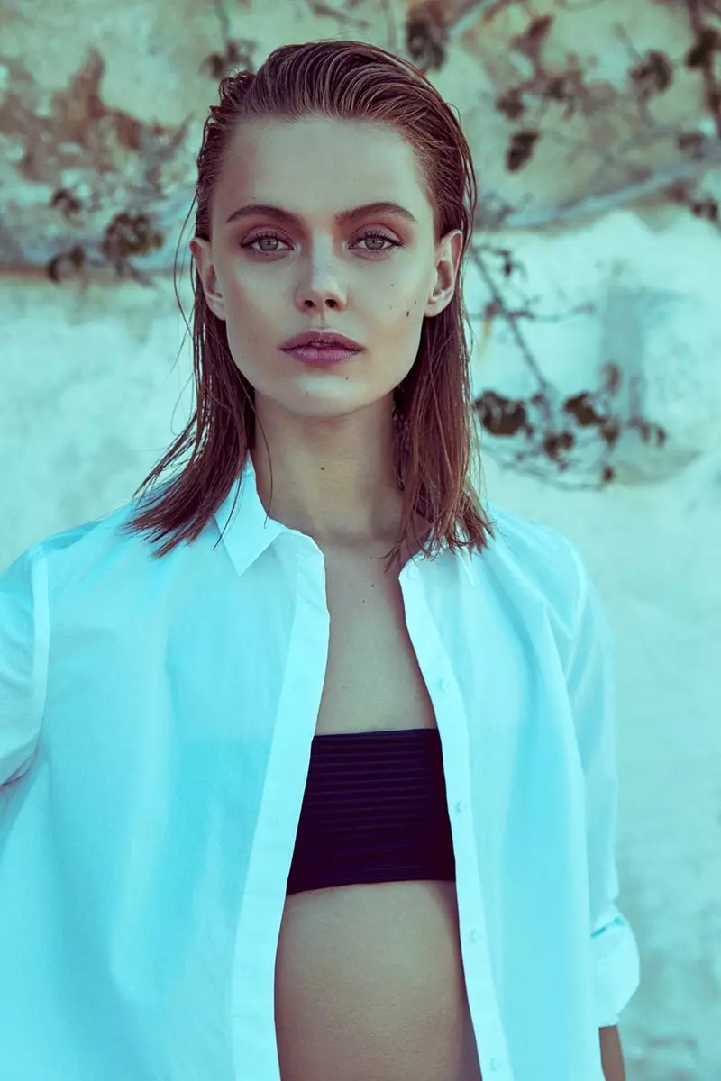 Frida Gustavsson modellerer afslappet sommerstil til ELLE Sverige