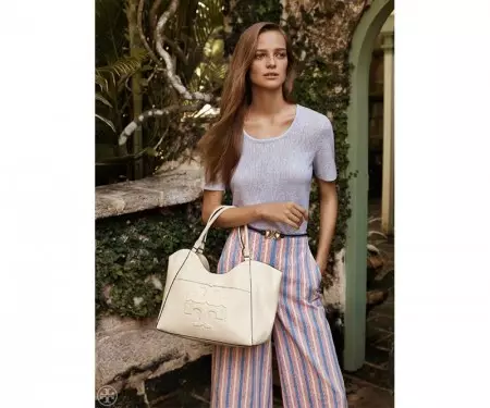 Tory Burch nổi bật Phong cách nắng cho mùa xuân