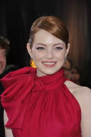 Emma Stones hårfarve gennem årene