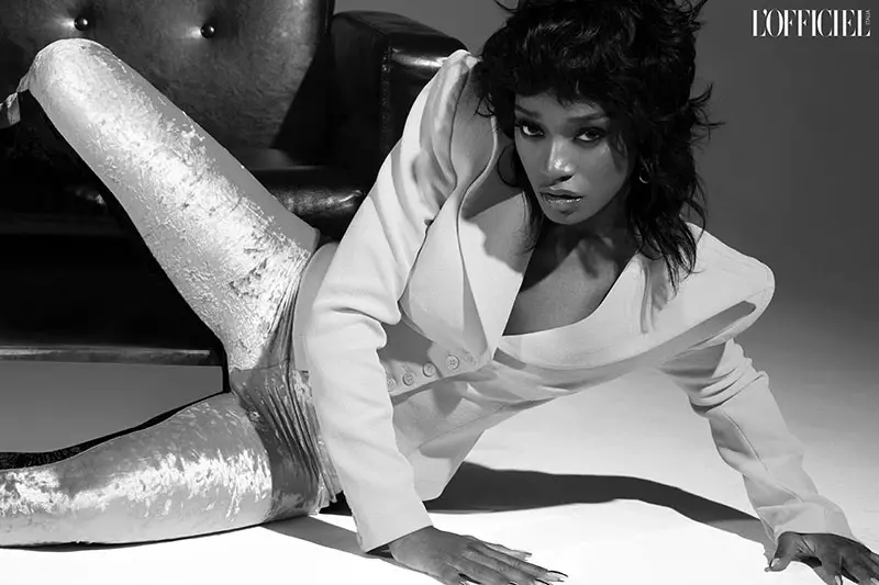 Actrice Keke Palmer poseert in Judy Zhang-blazer en Theo Philio-broek. Foto: Quintin en Ron