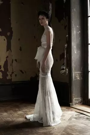 Vera Wang Goes Seductive pikeun Spring Bridal Collection