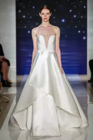 Reem Acra טוט ענטשאַנטעד האַפט פֿאַר פרילינג ברידאַל