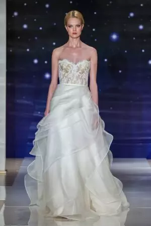 Reem Acra 為春季新娘做魔法刺繡