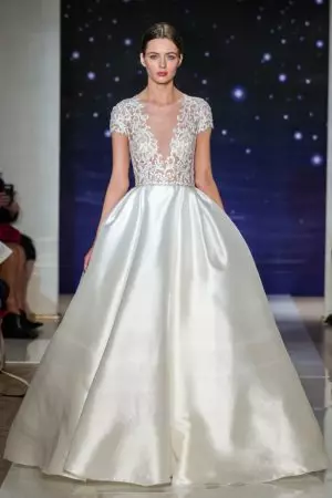 Reem Acra fai bordados encantados para a noiva de primavera