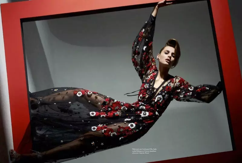 Úvodná strana Romy Schönberger Harper’s Bazaar Netherlands 2018