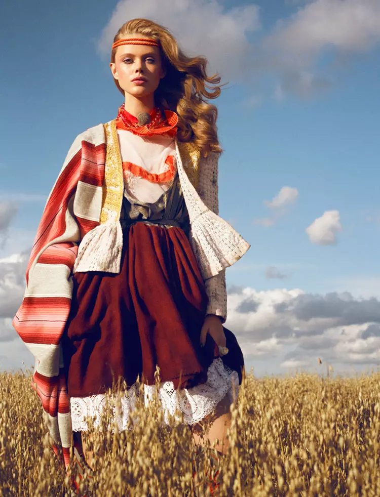 Frida Gustavsson od Magnusa Magnussona pre Elle Sweden, november 2010