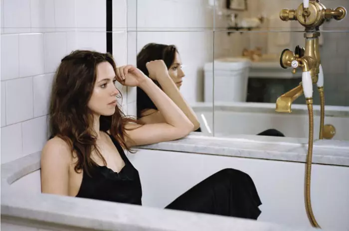 Rebecca Hall deur Peter Ash Lee vir Corduroy #9