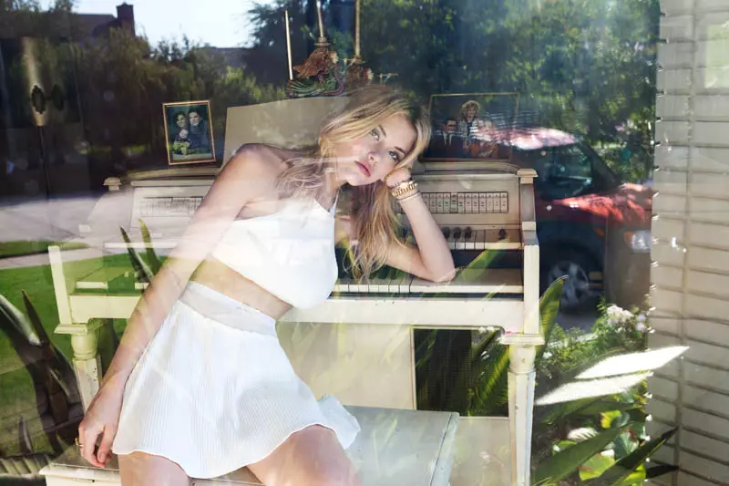 Ashley Smith Fronts For Love & Lemons' Campaign Spring 2013