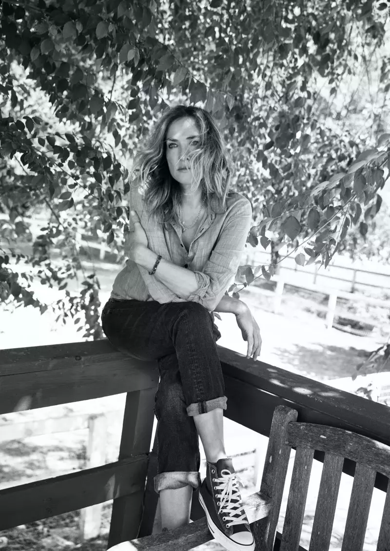 Tatjana Patitz est une beauté naturelle pour Westlake Malibu Magazine