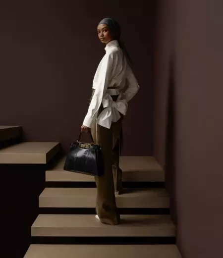 Fendi වැටීම 2019 ව්‍යාපාරය සඳහා මූලික කරුණු වෙත ආපසු යයි