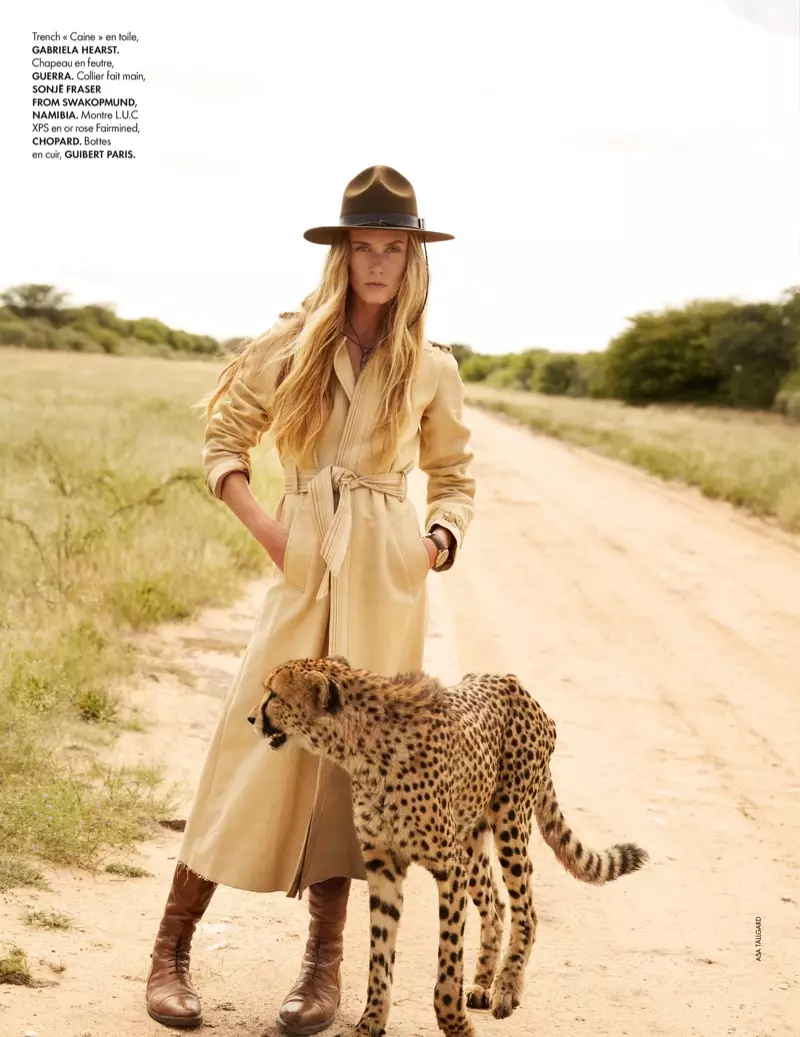 Aleksandra Ørbeck Nilsen modela estilo safari para ELLE Francia