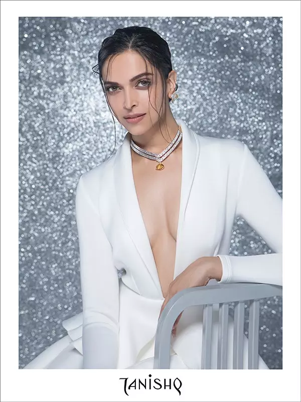 Umuhinde wumuhinde Tanishq agaragaramo umukinnyi wa filime Deepika Padukone muri kwiyamamaza kwa 2019