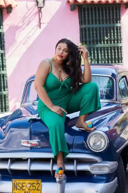 Кампанія Paloma Elsesser Stars in Violeta by Mango Spring 2019