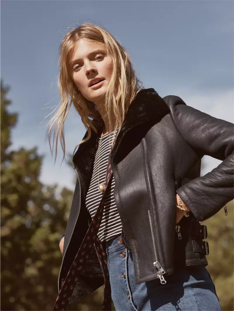 Madewell Lammfell-Motorradjacke, Whisper Cotton Langarm-T-Shirt und asymmetrischer Jeansrock