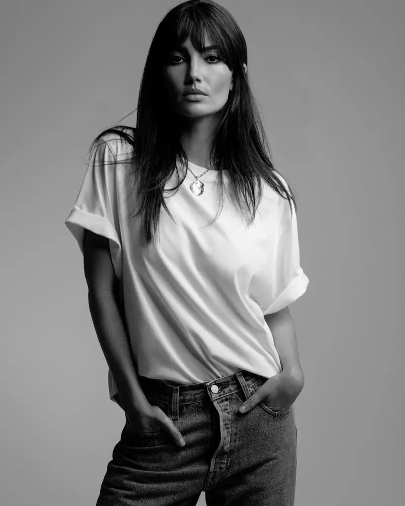 Kaos putih Levi's Made & Crafted x Lily Aldridge