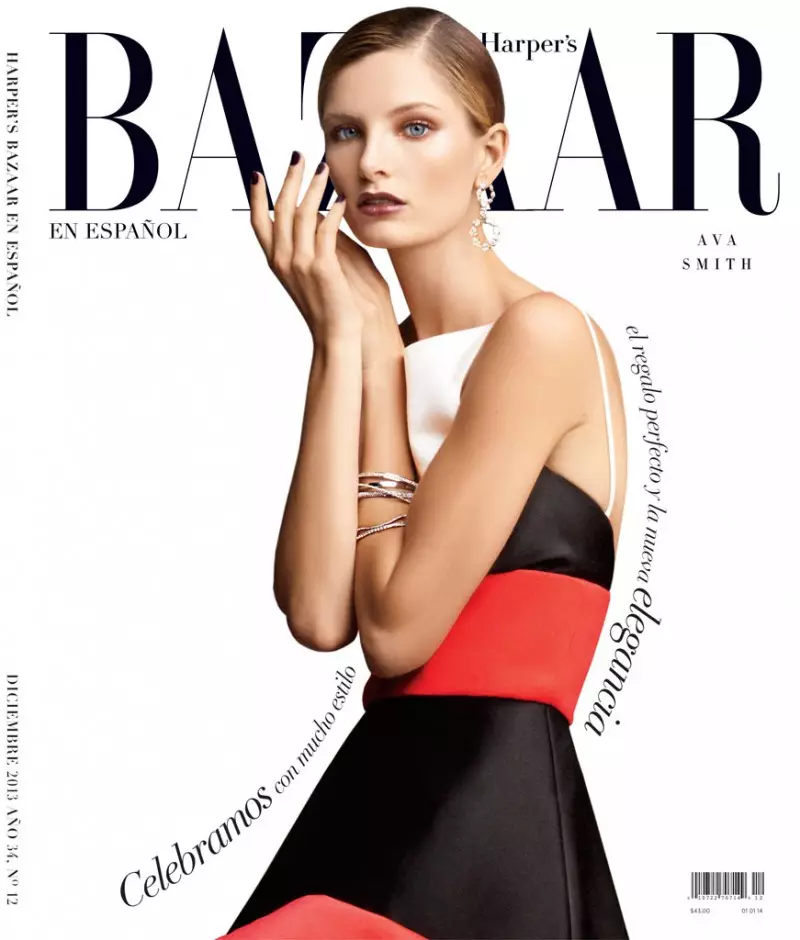 Ava Smith Stars na Harper's Bazaar Latin America nke Blossom Berkofsky dere