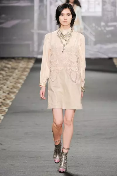 Feela Cavalli Fall 2012 | Beke ea feshene ea Milan