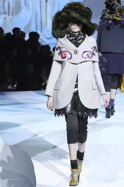 Marc Jacobs Caij nplooj zeeg 2012 | New York Fashion Week