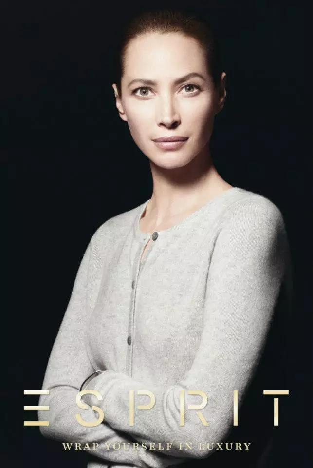 Christy Turlington protagoniza la campaña Esprit Holiday 2012 de David Sims