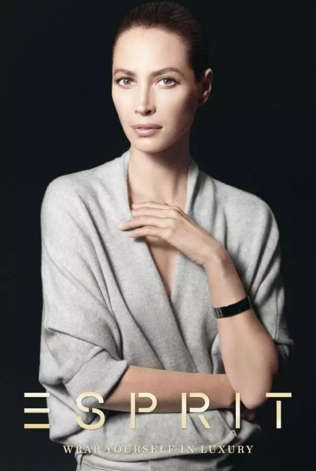 Christy Turlington Stars ni Esprit Holiday 2012 Ipolongo nipa David Sims