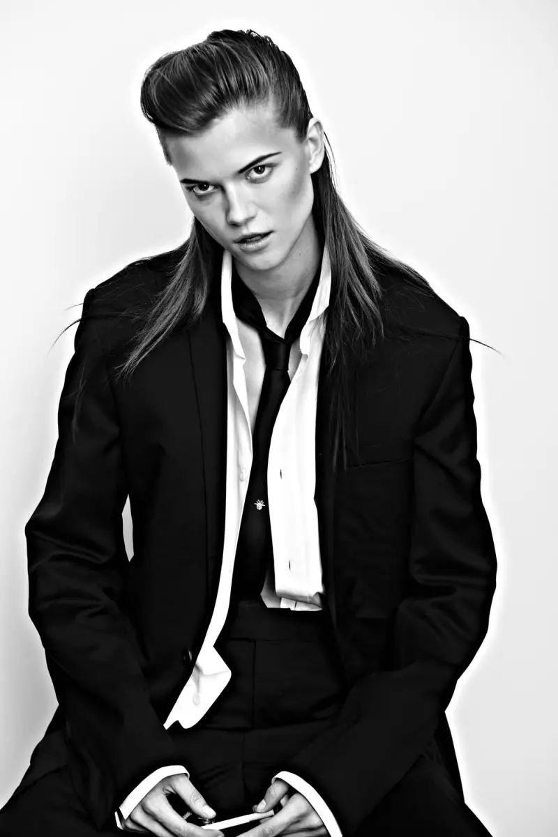 Kasia Struss sportska muška odjeća traži Hugha Lippea u časopisu Exit F/W 2012.