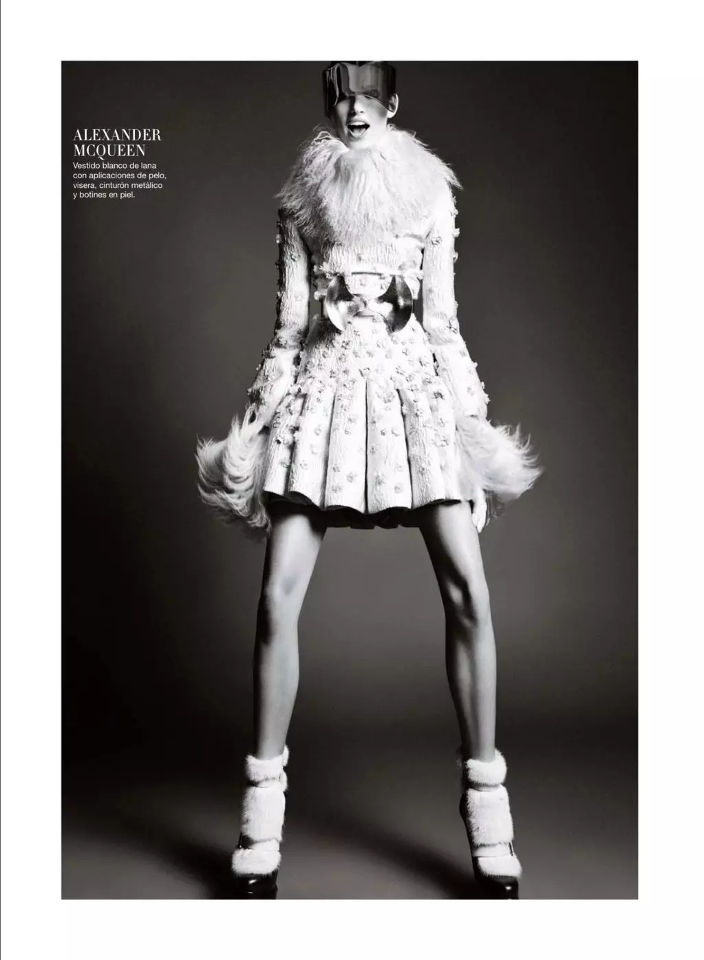 Η Bette Franke Goes to the Dark Side για το Harper's Bazaar Ισπανία τον Οκτώβριο του 2012