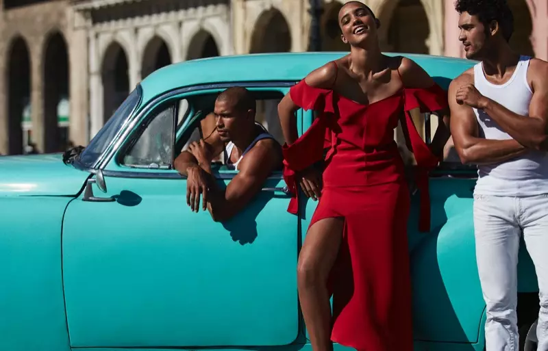 Fotografearre troch Alvaro Beamud Cortes, Cora Emmanuel draacht Latyn-ynspirearre looks yn Havana, Kuba